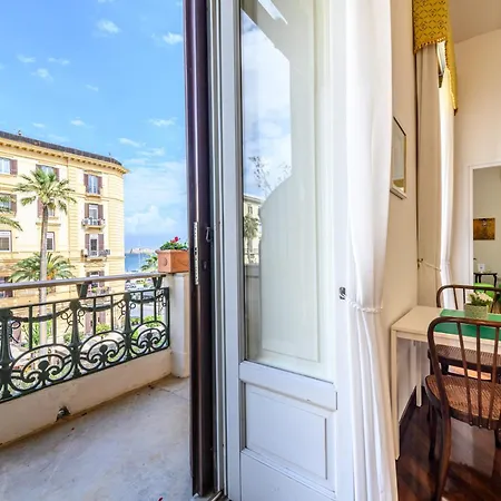 Marina Apartment Neapel